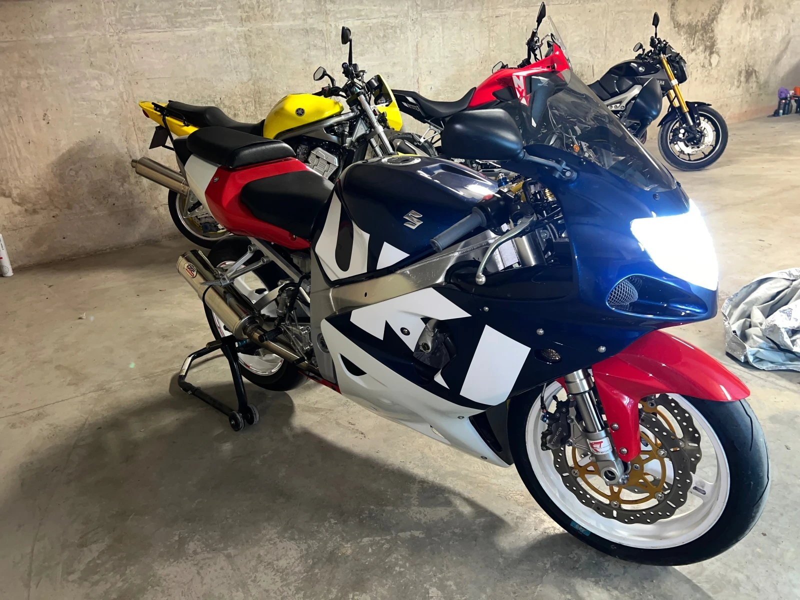 Suzuki Gsxr 750 - изображение 3