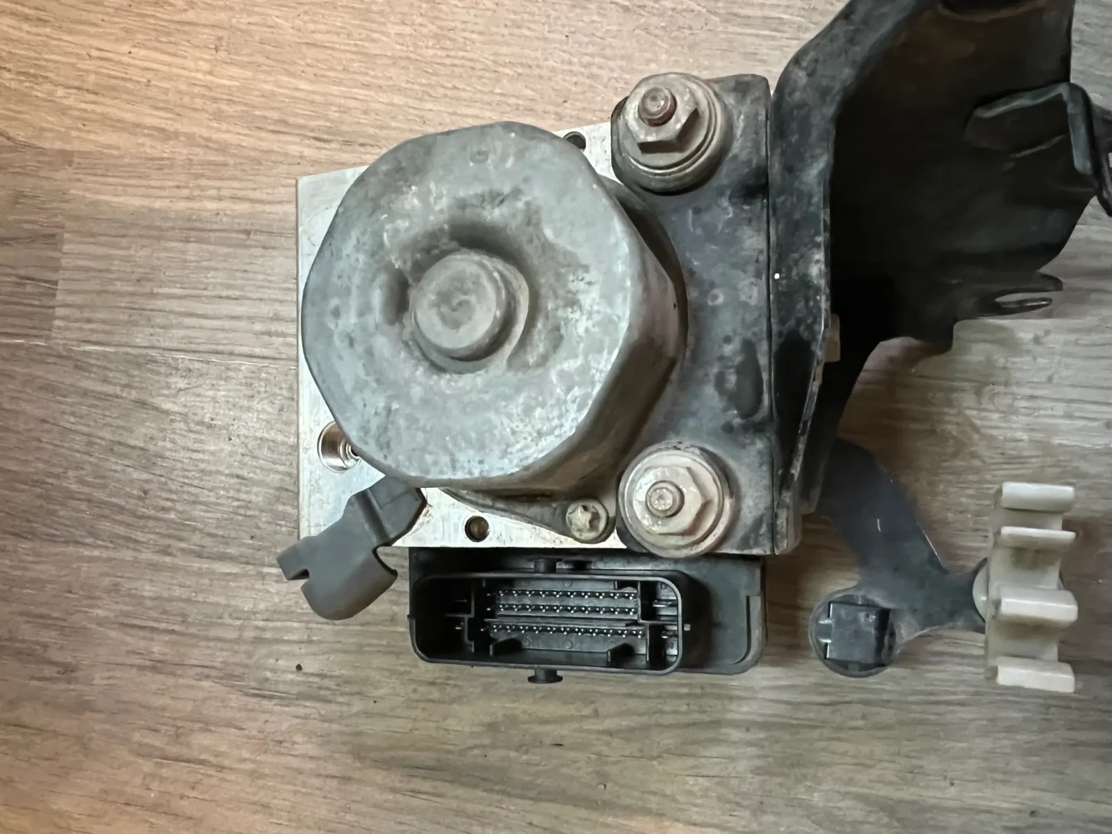 44540-02490 ABS ����� TOYOTA COROLLA 2016  0265243735 0 265 243 735 | Mobile.bg � ����������� 3