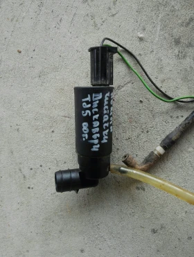 Помпа чистачки Ланд Ровър Дискавъри тд5 (1)