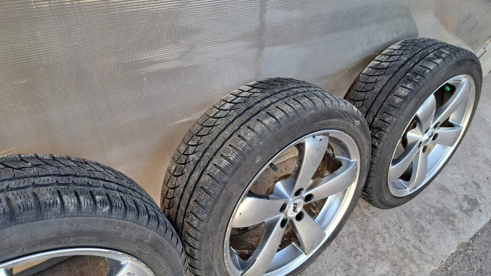    215/45R17 | Mobile.bg   2