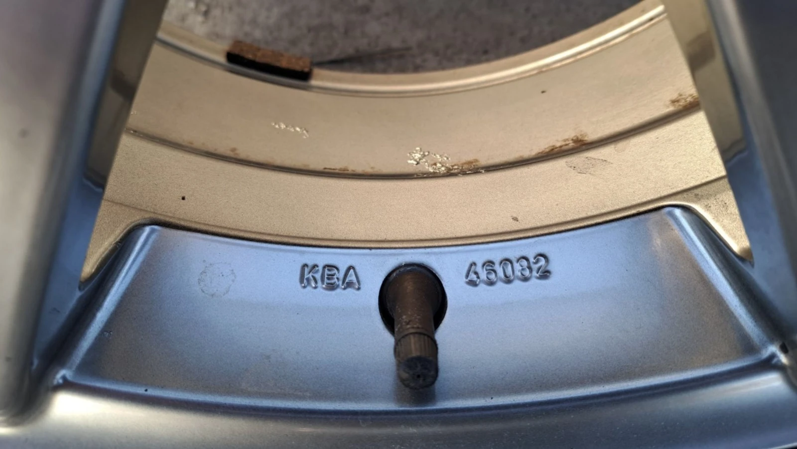    215/45R17 | Mobile.bg   8