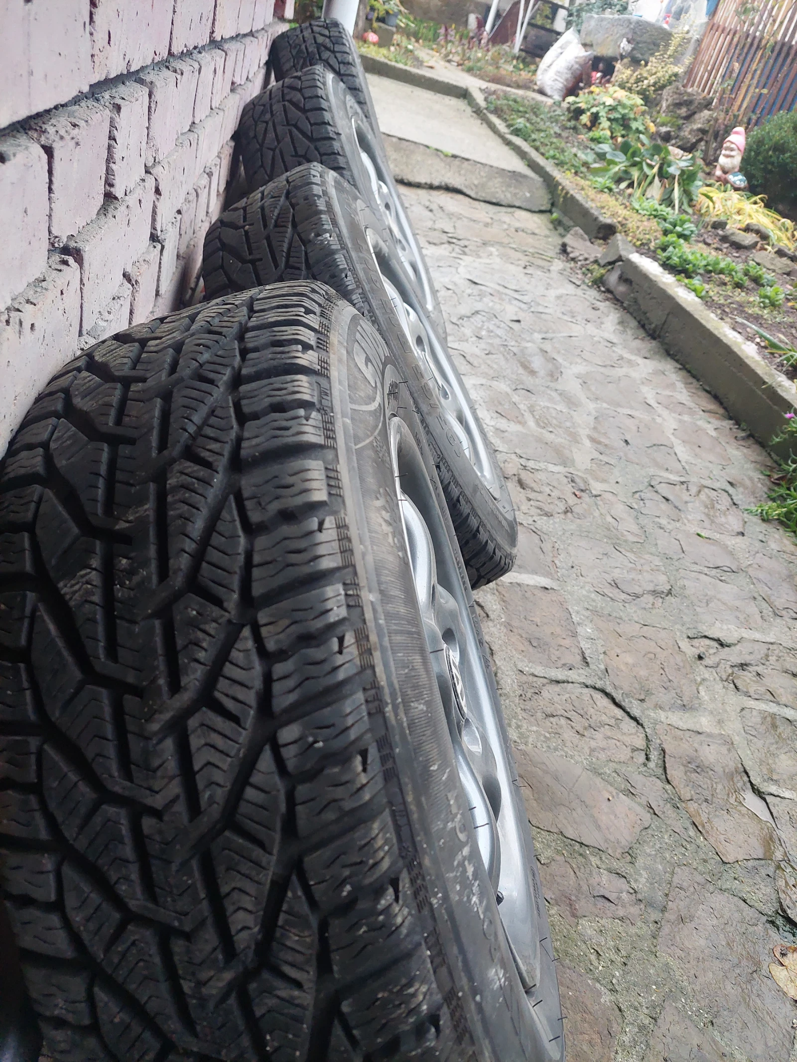    195/65R15  Skoda Octavia | Mobile.bg   4