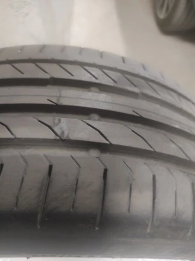      225/40R18