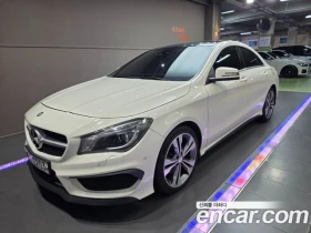 Mercedes-Benz CLA 200, снимка 1