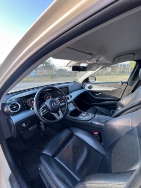 Mercedes-Benz E 200 2.0, снимка 11