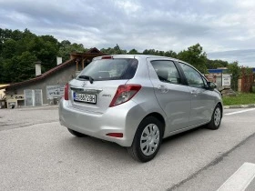 Toyota Yaris РЕАЛНИ КИЛОМЕТРИ!!!, снимка 8