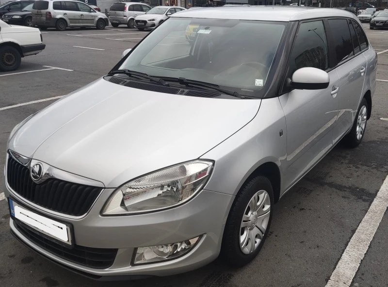 Skoda Fabia, снимка 1 - Автомобили и джипове - 47512431