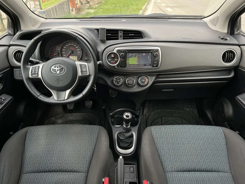 Toyota Yaris РЕАЛНИ КИЛОМЕТРИ!!!, снимка 10 - Автомобили и джипове - 45860805