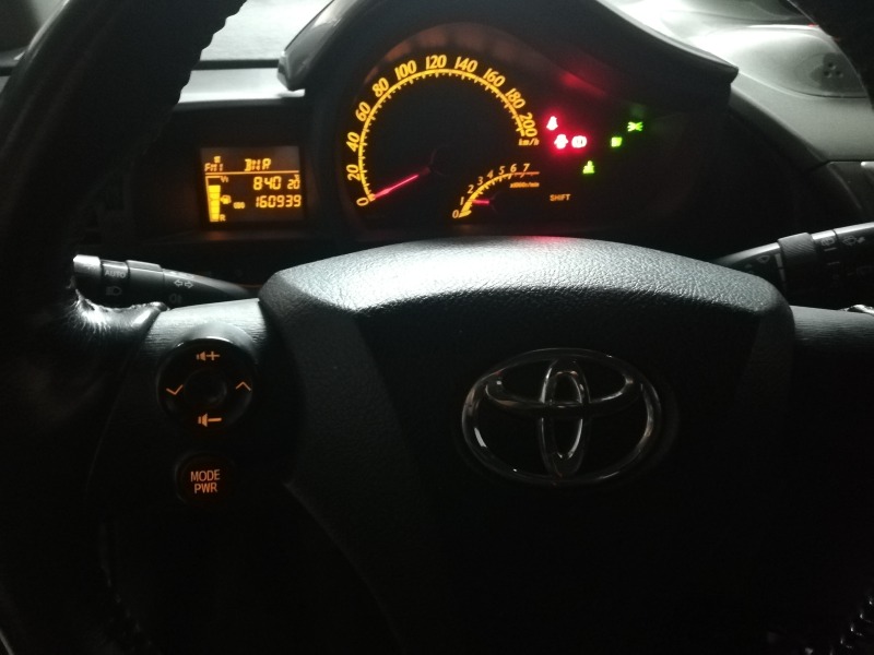 Toyota IQ 1.33 (98 кс) , снимка 5 - Автомобили и джипове - 46112580