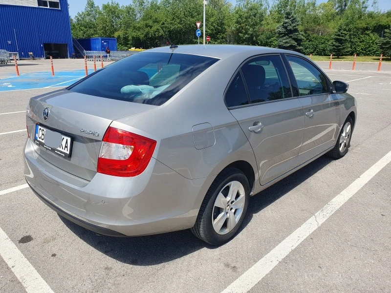 Skoda Rapid 1.2 TSI (4 цилиндъра), снимка 5 - Автомобили и джипове - 46410758