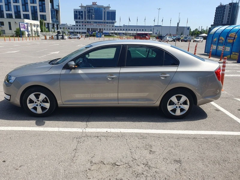 Skoda Rapid 1.2 TSI (4 цилиндъра), снимка 3 - Автомобили и джипове - 46410758