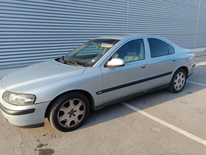 Volvo S60, снимка 4 - Автомобили и джипове - 47742356