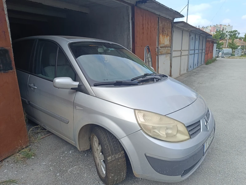 Renault Scenic, снимка 4 - Автомобили и джипове - 47317721