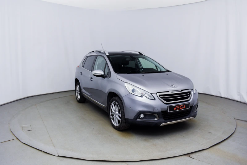 Peugeot 2008 1.2I, снимка 6 - Автомобили и джипове - 47909073