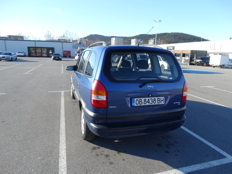 Opel Zafira, снимка 3 - Автомобили и джипове - 48410092