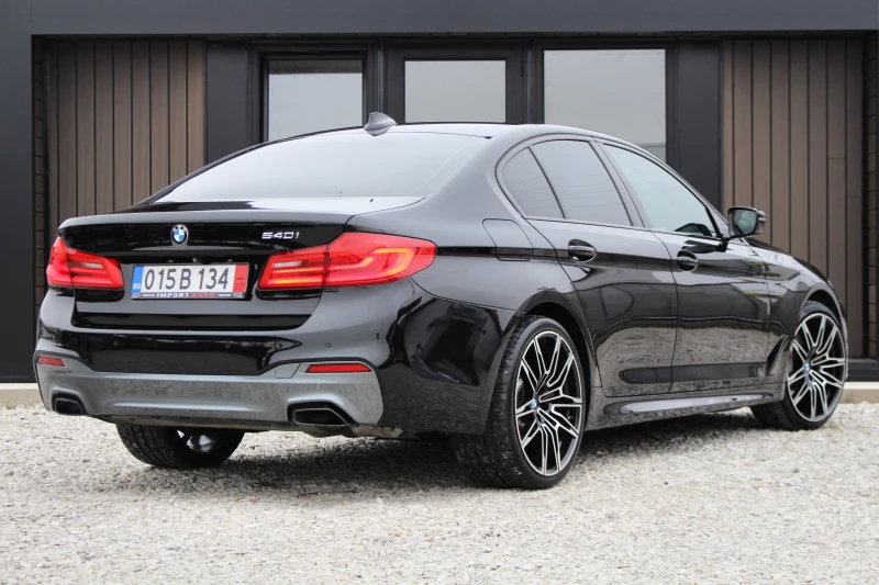 BMW 540 i* M-Sport* Shadow Line, снимка 6 - Автомобили и джипове - 48929864