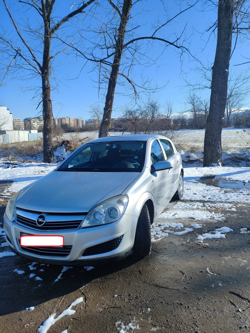 Opel Astra h, снимка 2 - Автомобили и джипове - 48990392