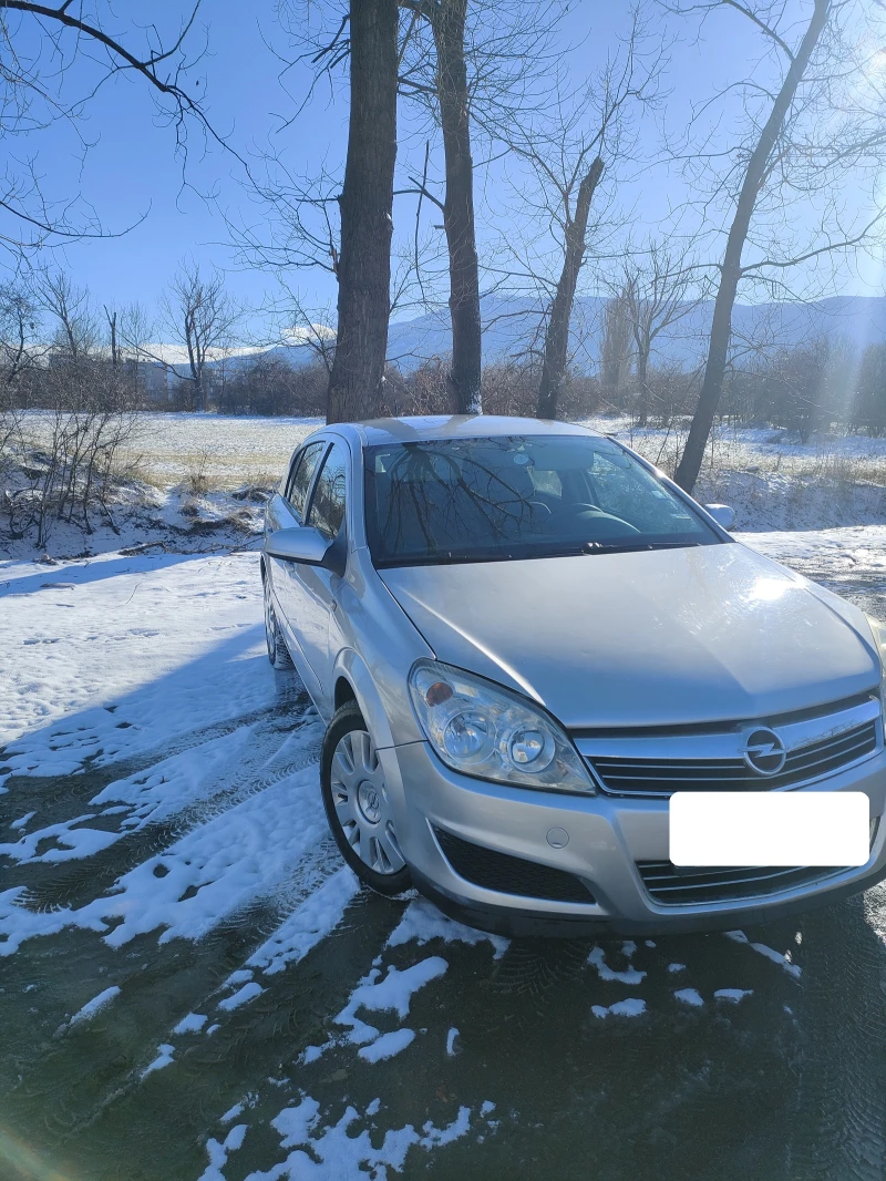 Opel Astra h, снимка 3 - Автомобили и джипове - 48990392