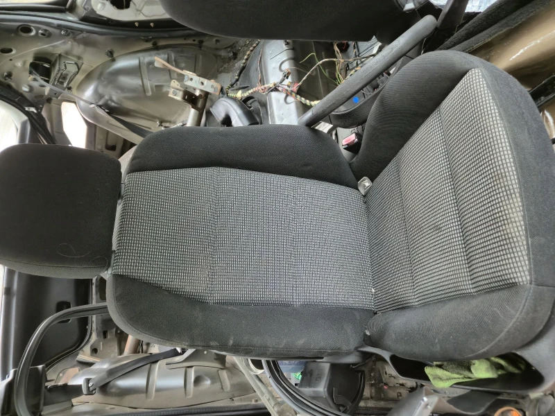 Peugeot 307 1.6 16v  бензин 1.6hdi 109кс 2.0 Hdi 136кс, снимка 12 - Автомобили и джипове - 52261969