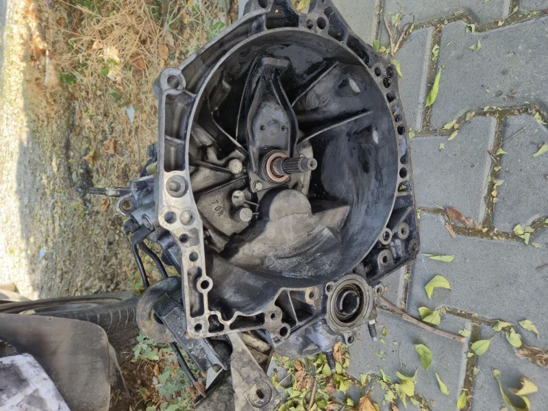 Peugeot 307 1.6 16v  бензин 1.6hdi 109кс 2.0 Hdi 136кс, снимка 10 - Автомобили и джипове - 52261969