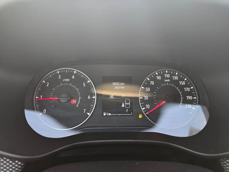 Dacia Sandero Stepway 1.0 Tce, снимка 11 - Автомобили и джипове - 52148177