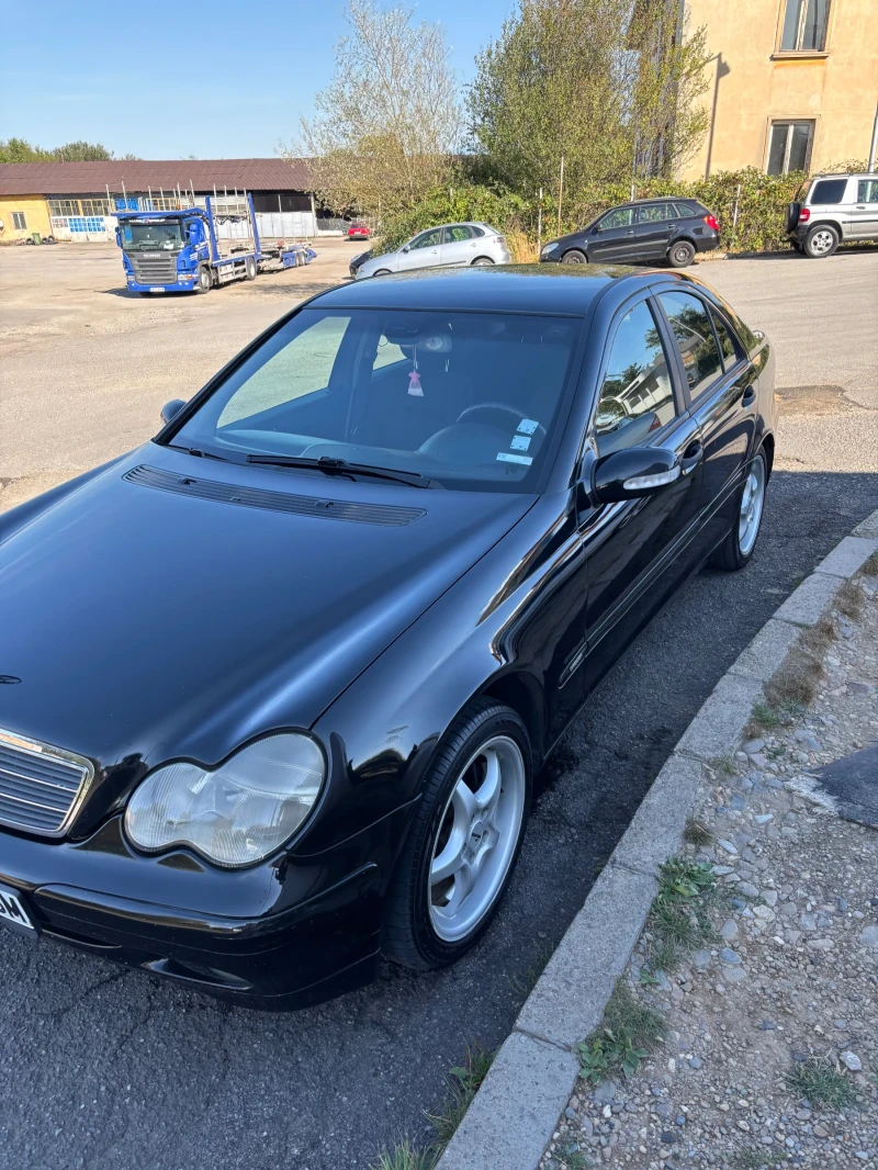 Mercedes-Benz C 220, снимка 9 - Автомобили и джипове - 52435331