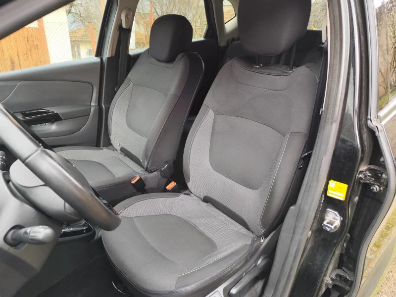 Renault Captur 1.2i.AVTOMAT., снимка 11 - Автомобили и джипове - 53024511