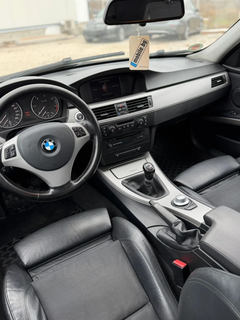 BMW 320 Навигация Рекаро Кожа Подгрев Фул, снимка 9 - Автомобили и джипове - 53238608