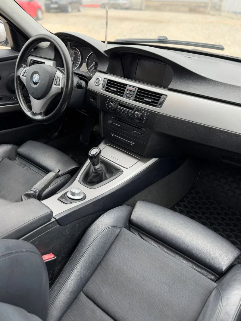 BMW 320 Навигация Рекаро Кожа Подгрев Фул, снимка 12 - Автомобили и джипове - 53238608