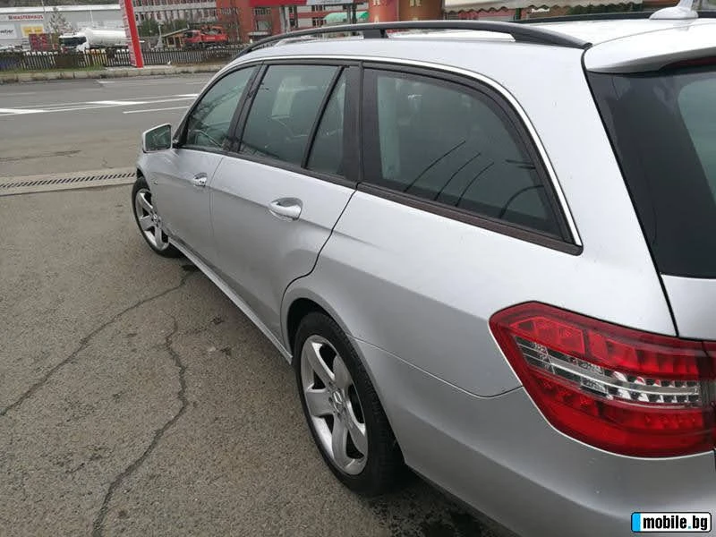 Mercedes-Benz E 250, снимка 4 - Автомобили и джипове - 46488617