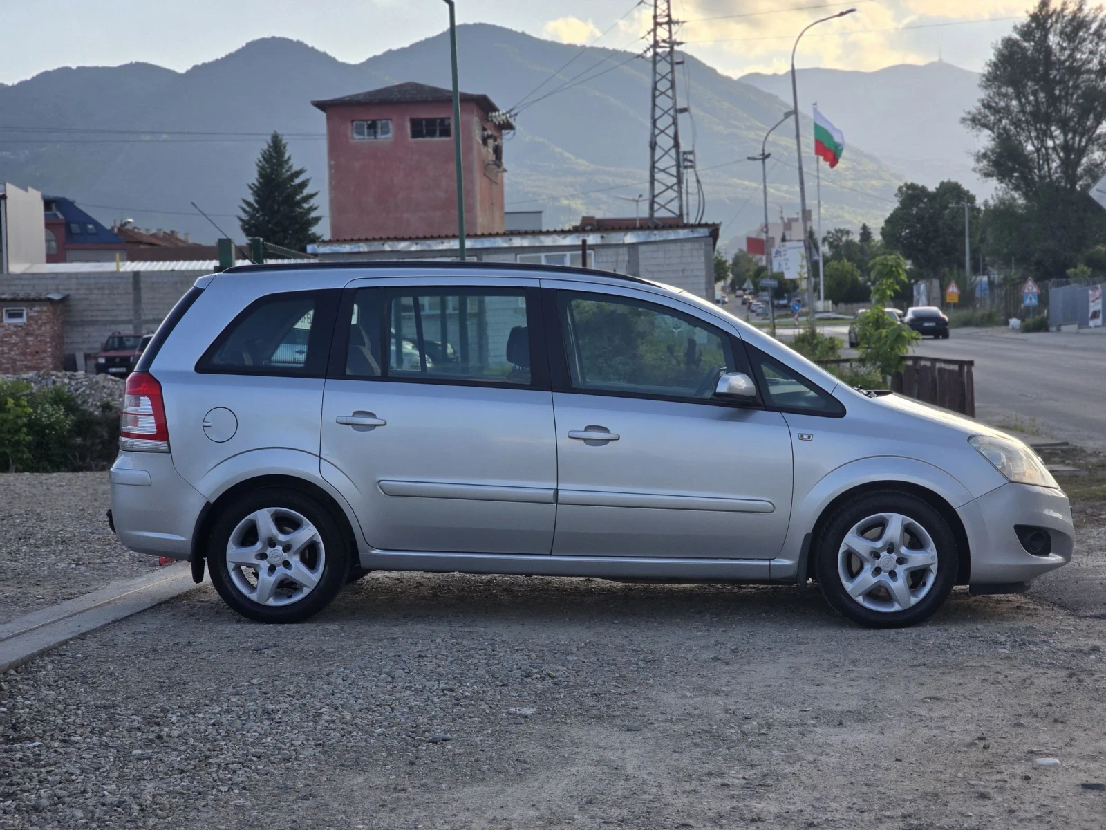Opel Zafira 1.9 CDTI 120Hp 7 Места  - изображение 6