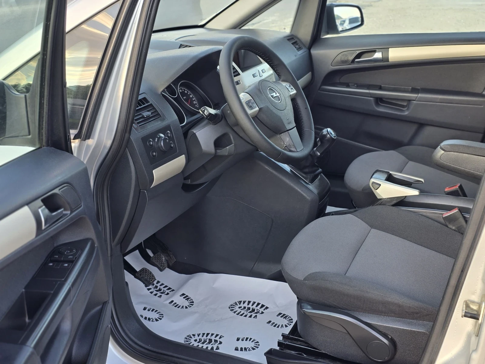 Opel Zafira 1.9 CDTI 120Hp 7 Места  - изображение 9