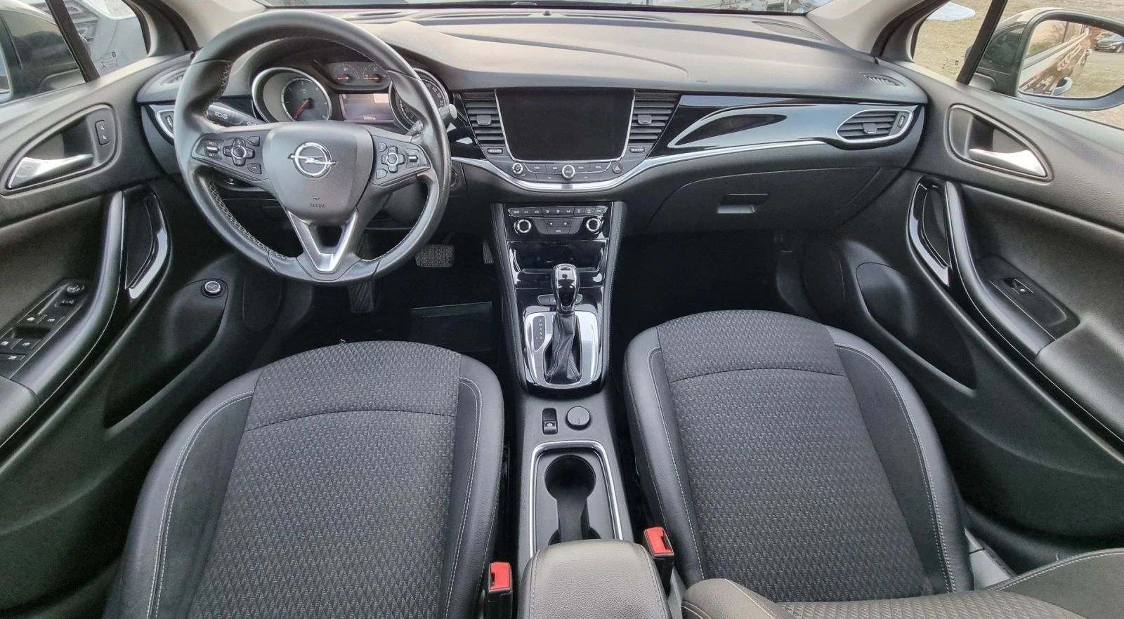 Opel Astra К- Full options 1.6 136 - изображение 9