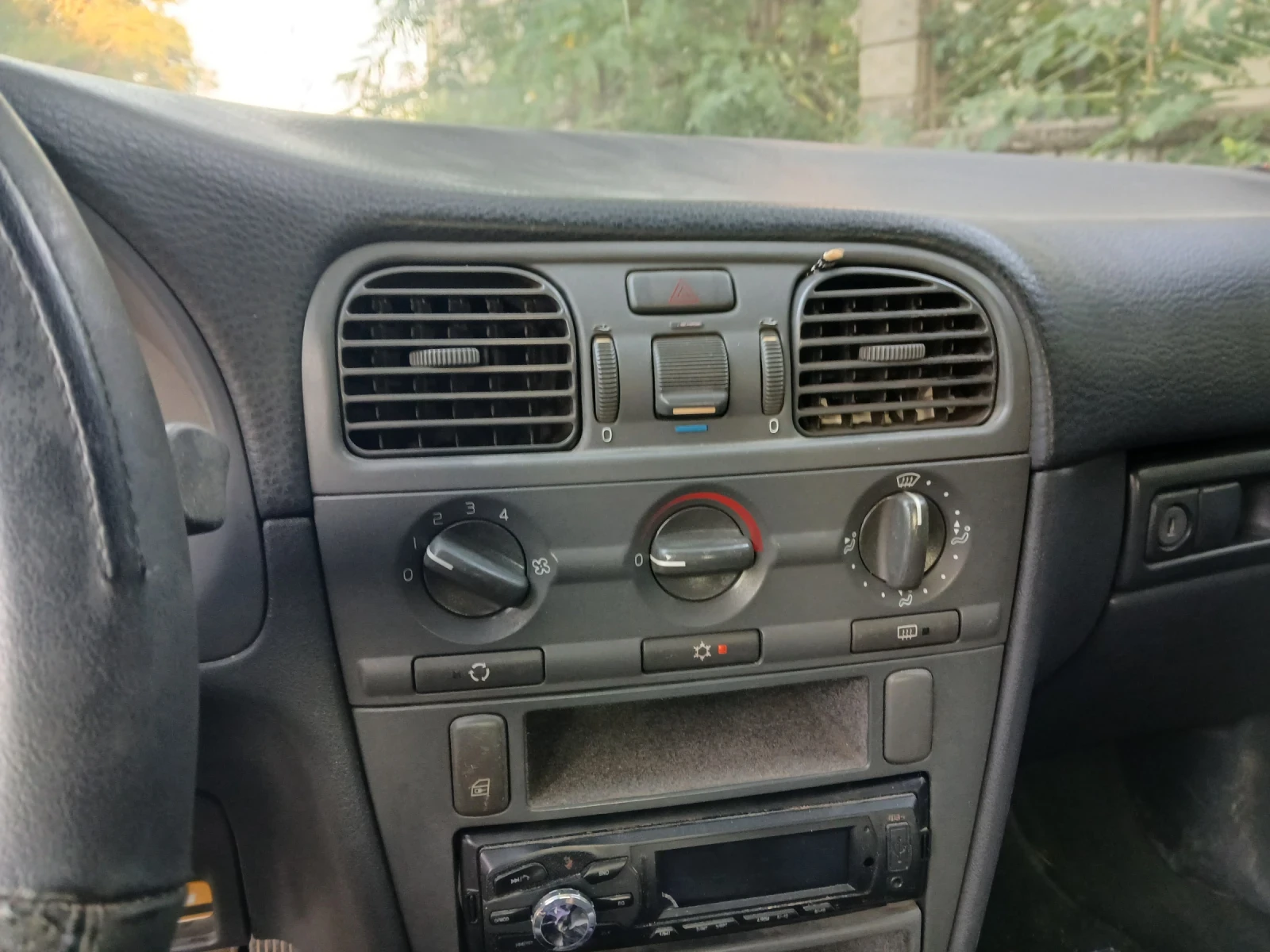 Volvo S40  - изображение 6
