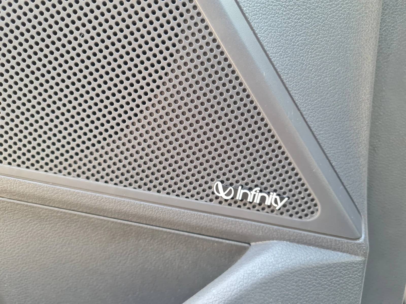 Hyundai Ioniq EV | Mobile.bg   15