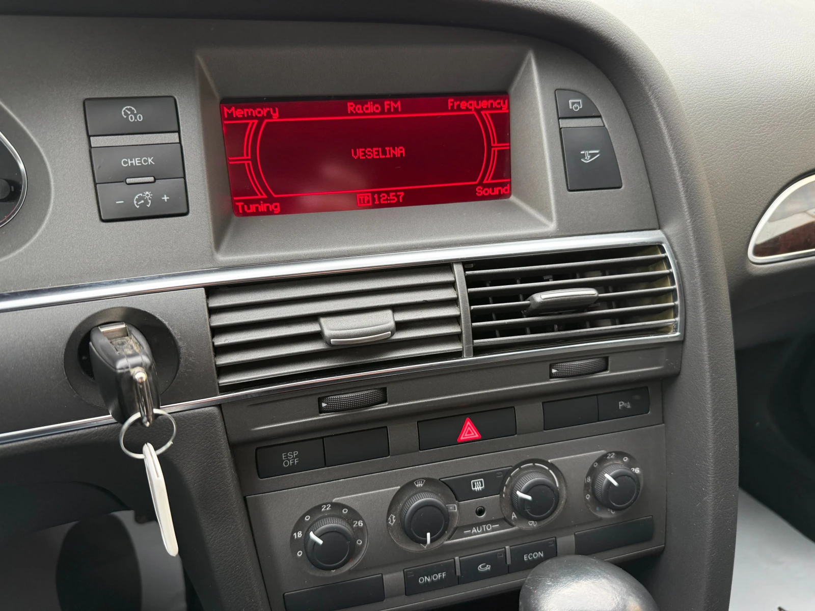 Audi A6  6 /3.2i 256 .. quattro /118000! | Mobile.bg   12