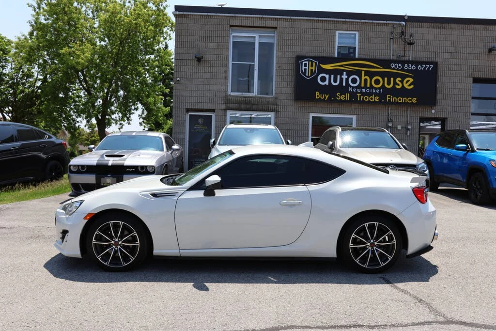 Subaru BRZ * Premium* RWD* АвтоКредит* (Цена до БГ) - изображение 2