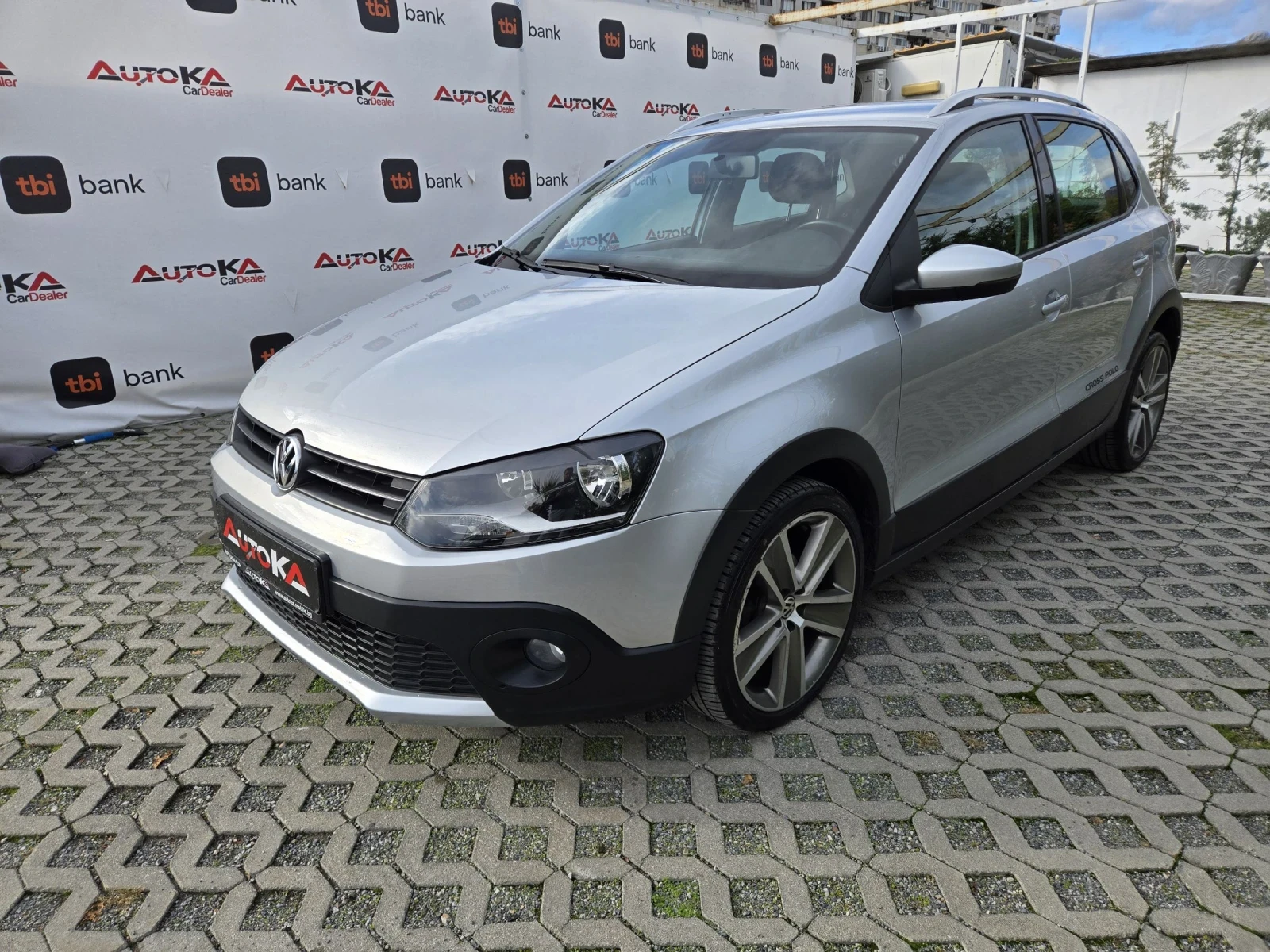 VW Polo CROSS= 1.6TDI-90кс= 124.000км= КЛИМАТРОНИК - изображение 6