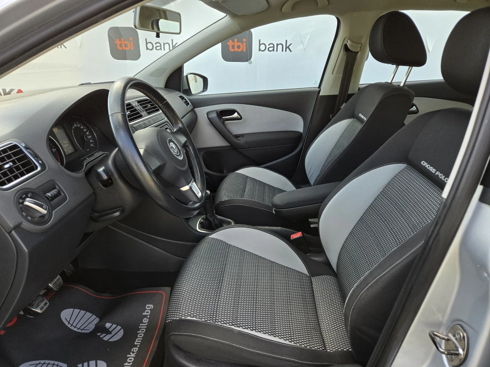 VW Polo CROSS= 1.6TDI-90кс= 124.000км= КЛИМАТРОНИК - изображение 7