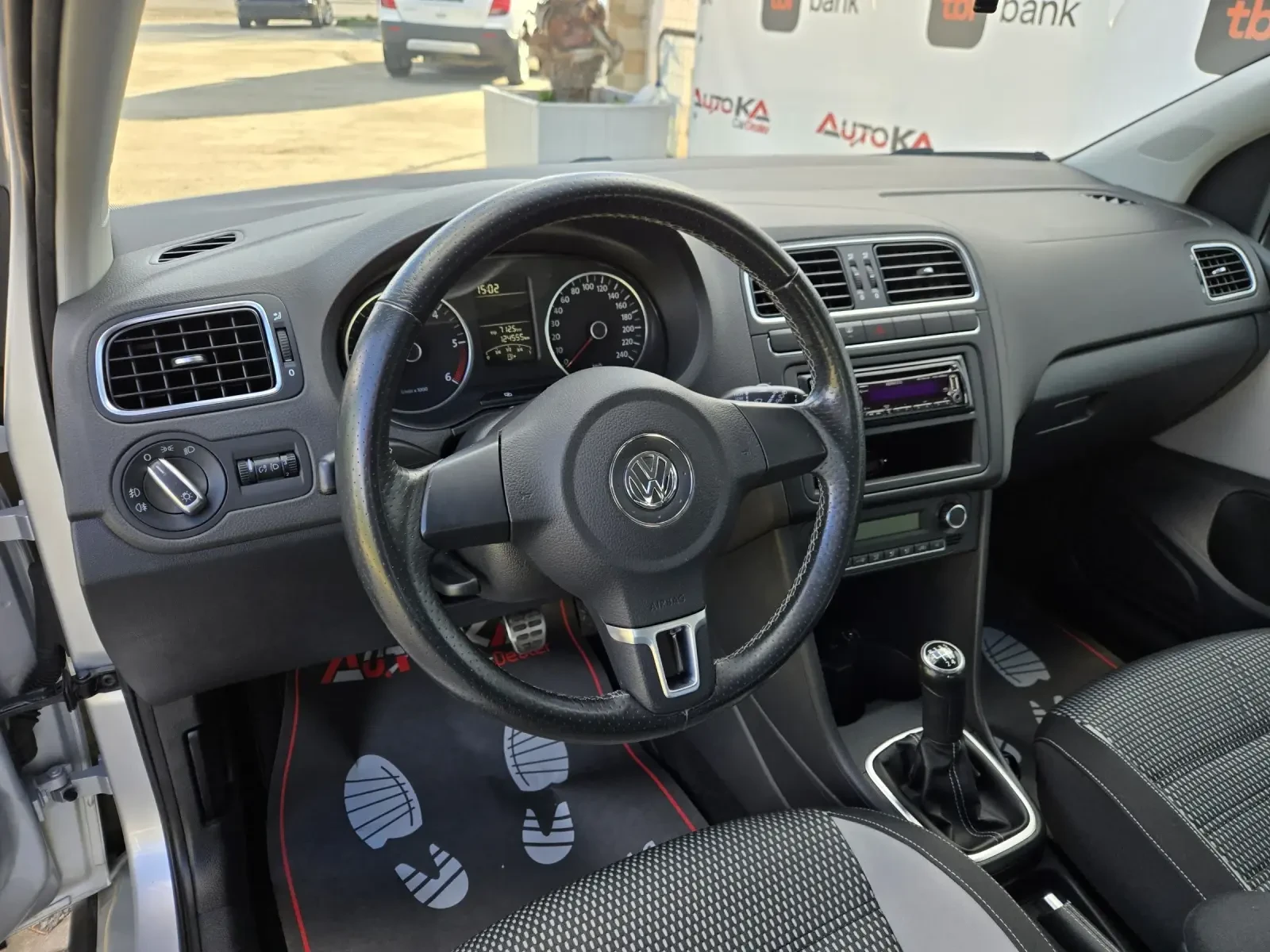 VW Polo CROSS= 1.6TDI-90кс= 124.000км= КЛИМАТРОНИК - изображение 8