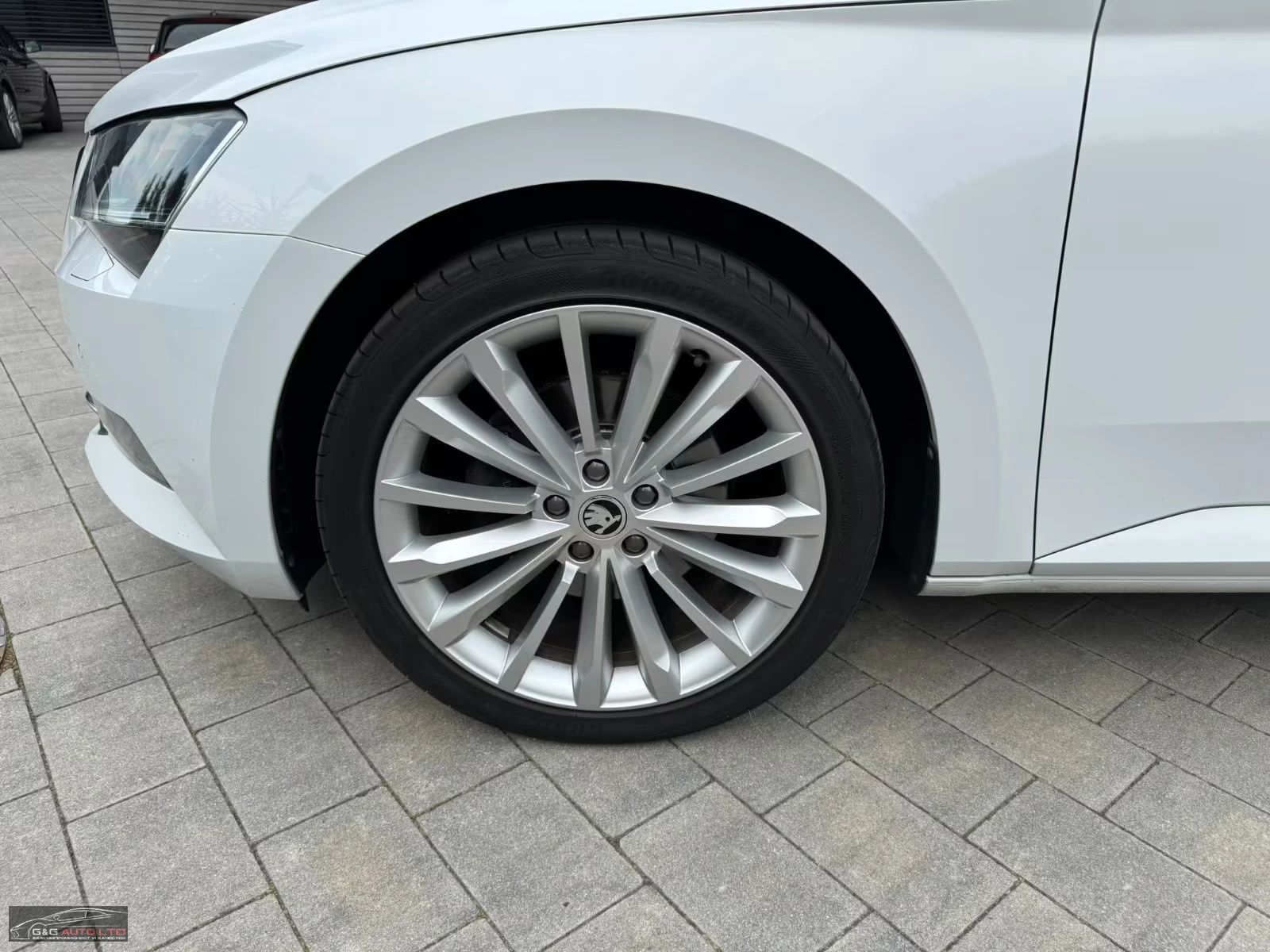 Skoda Superb 2.0TDI/190HP/DSG/CAM/NAVI/LED/779v - изображение 2