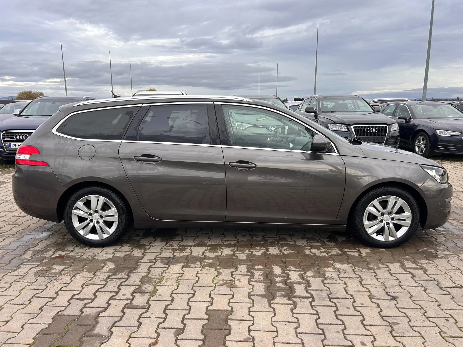 Peugeot 308 1.6HDI NAVI/KAMERA/PANORAMA EURO 6 | Mobile.bg   5