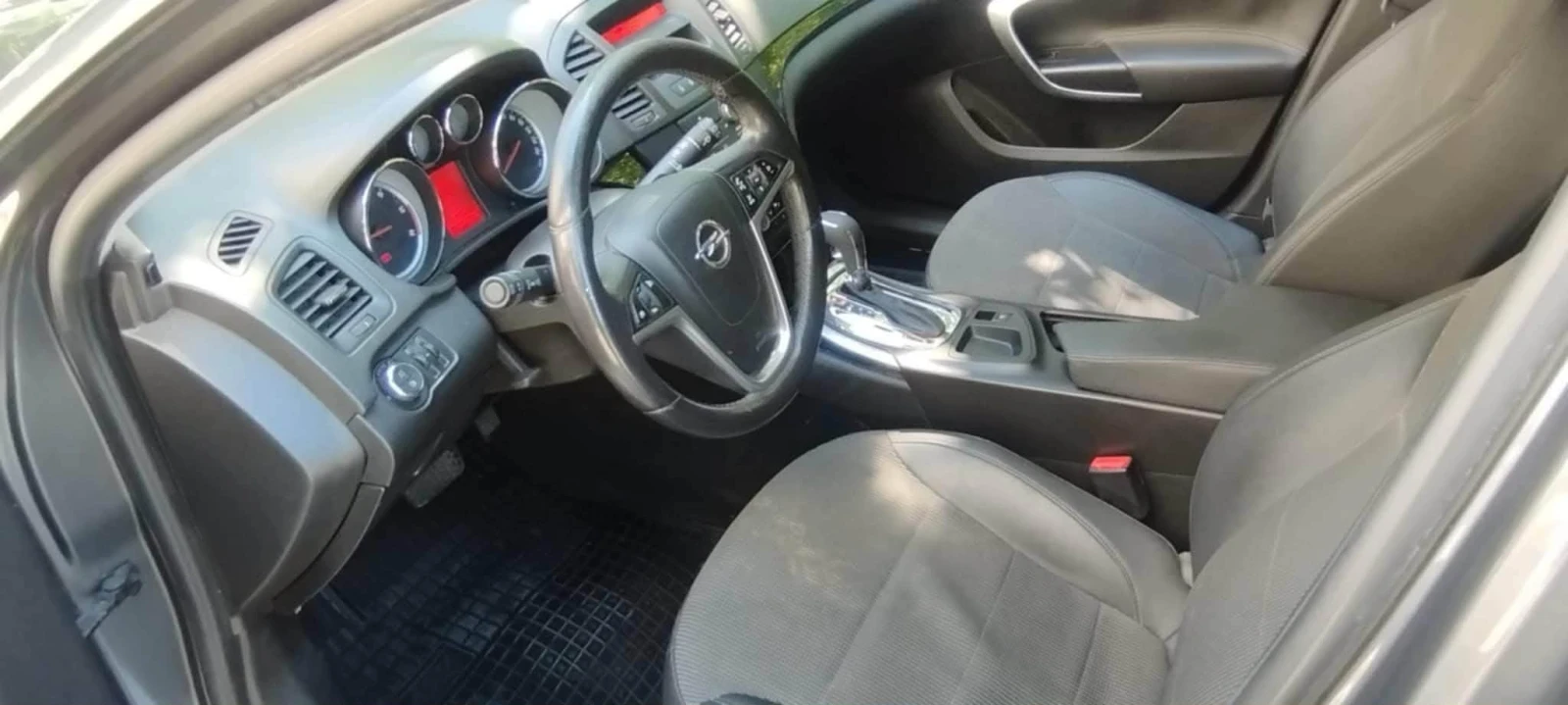 Opel Insignia, снимка 6 - Автомобили и джипове - 53952417