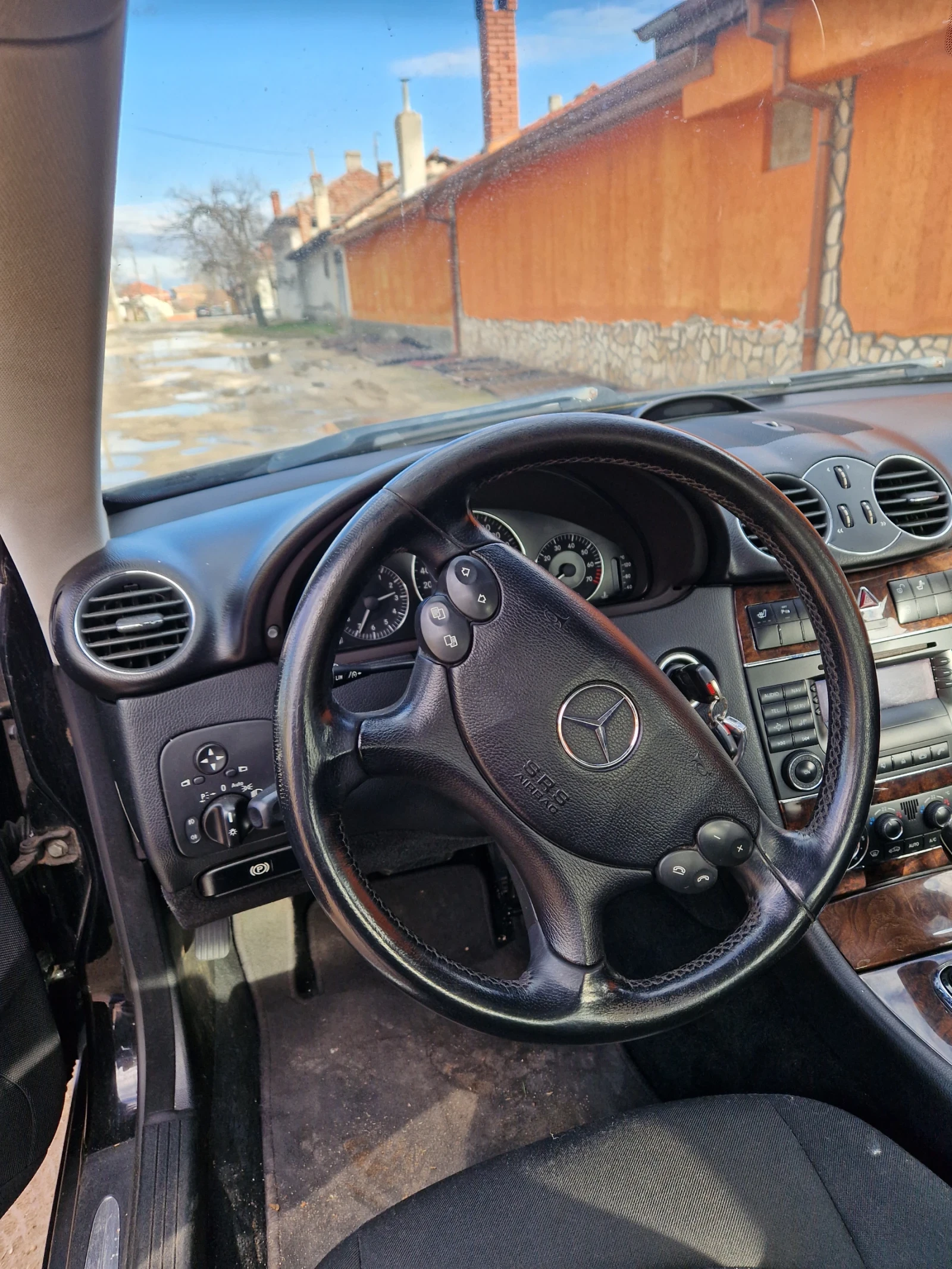 Mercedes-Benz CLK 200 kompressor facelift, снимка 8 - Автомобили и джипове - 54020629