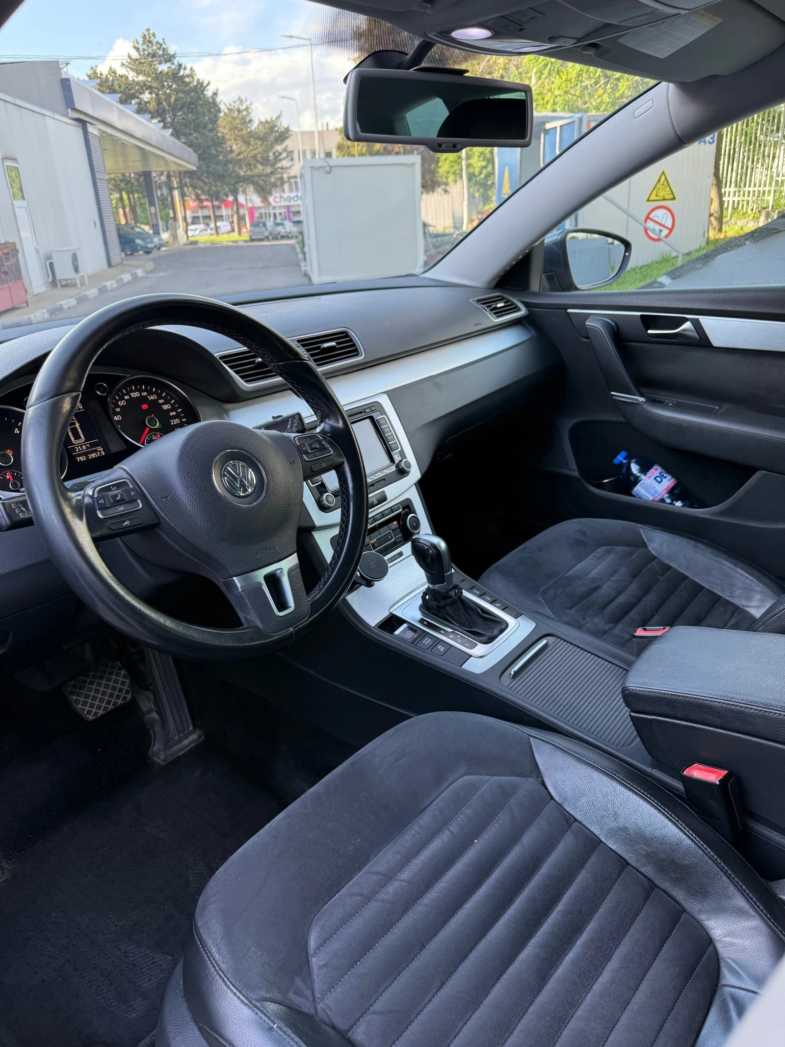 VW Passat, снимка 16 - Автомобили и джипове - 54526742