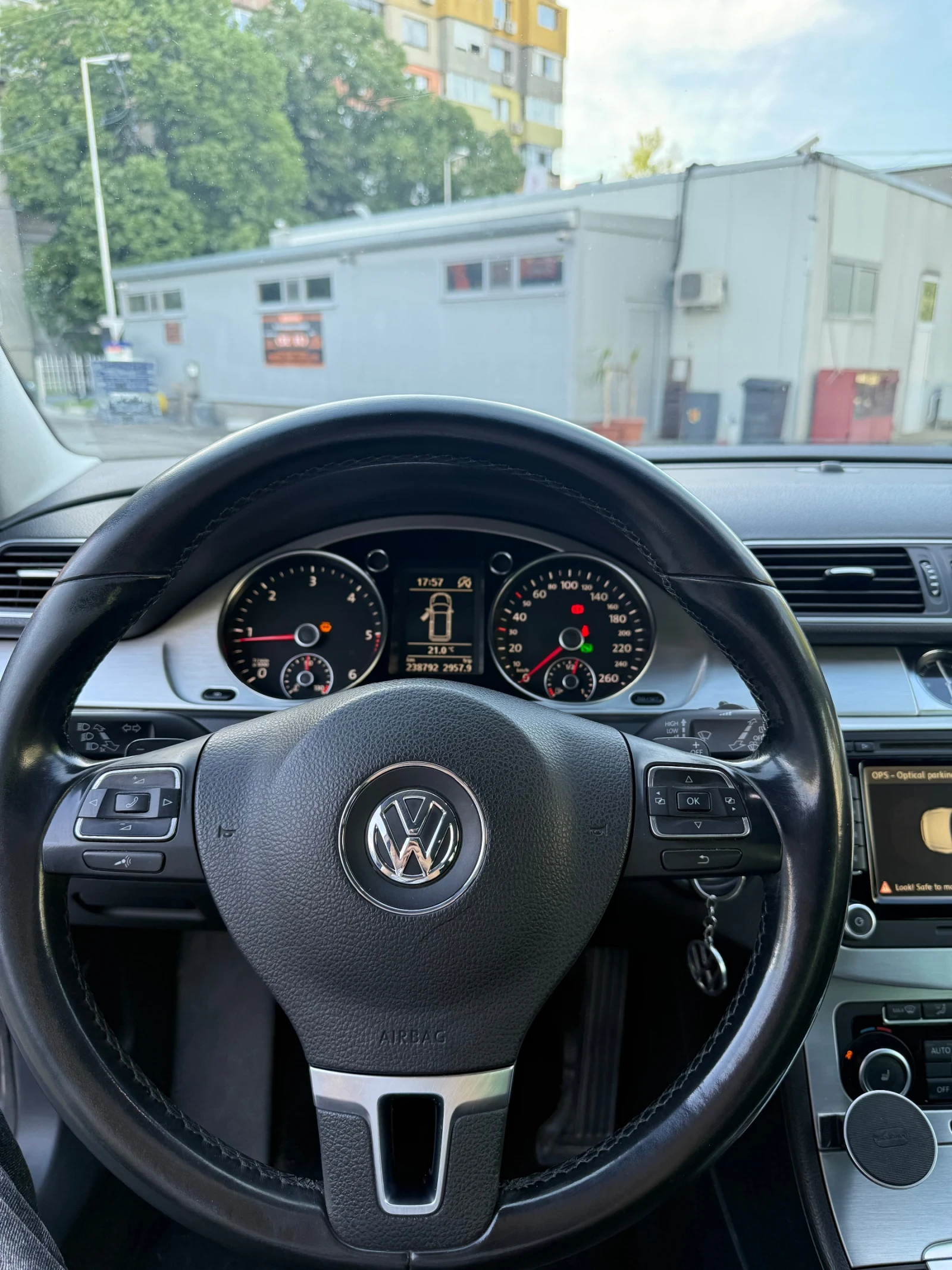 VW Passat, снимка 10 - Автомобили и джипове - 54526742