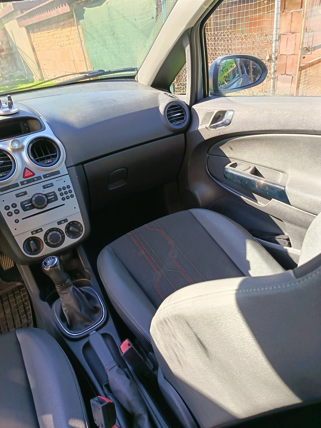 Opel Corsa, снимка 9 - Автомобили и джипове - 54683318