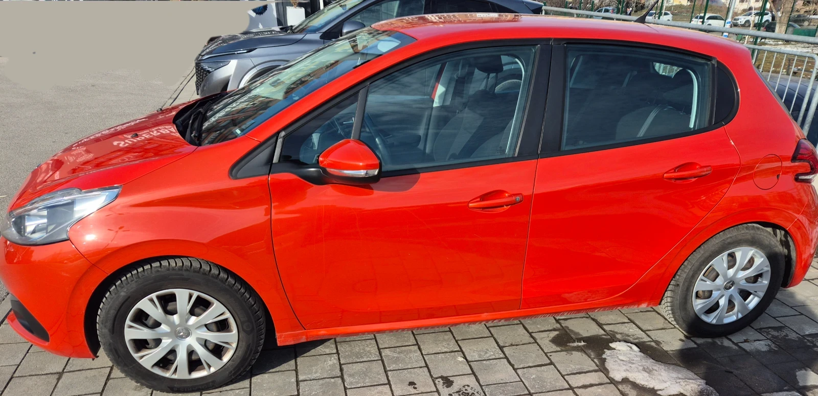 Peugeot 208 Първи и единствен собственик | от София Франс Ауто, снимка 4 - Автомобили и джипове - 55173015