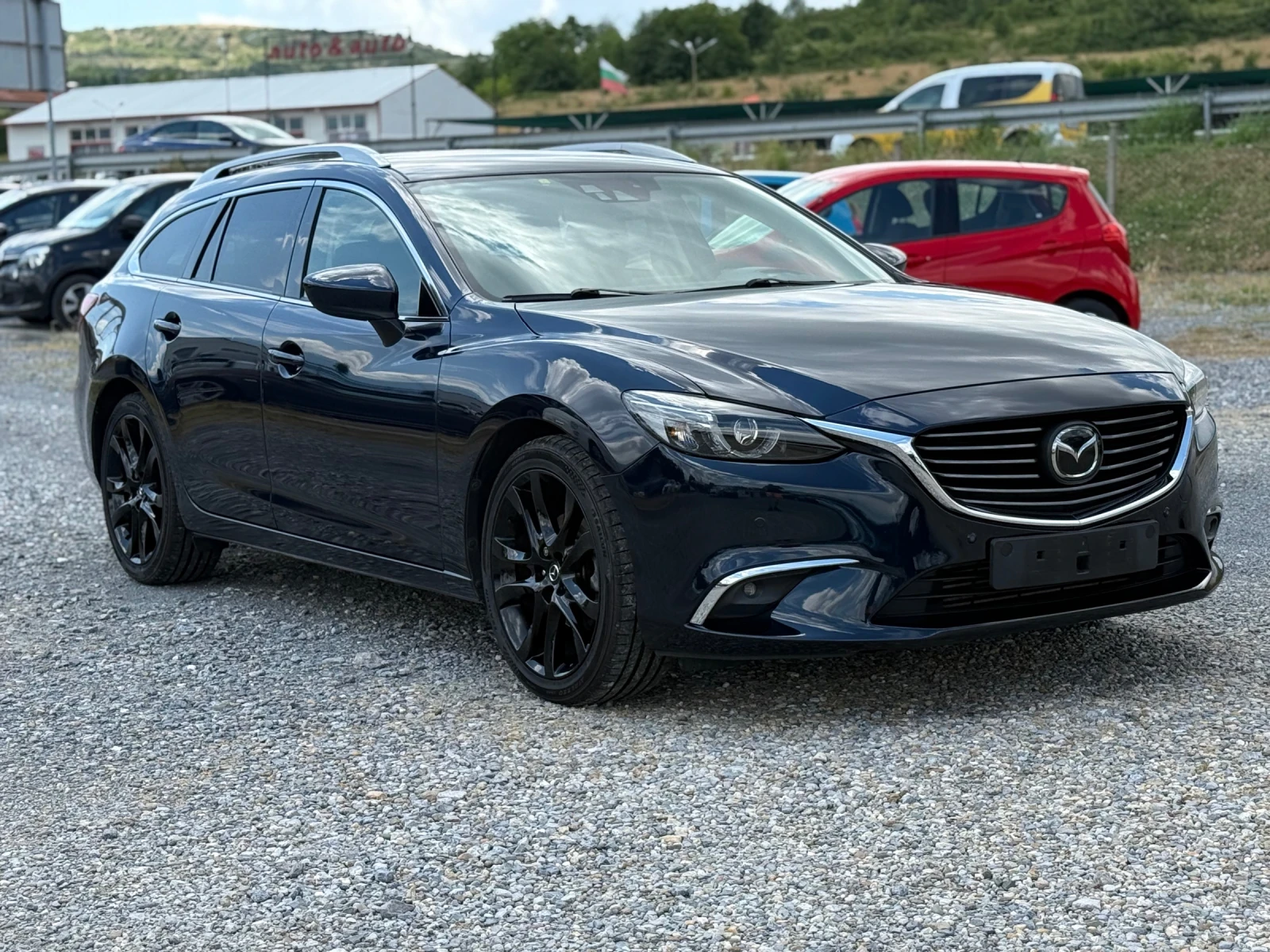 Mazda 6 2.2, снимка 3 - Автомобили и джипове - 55223577
