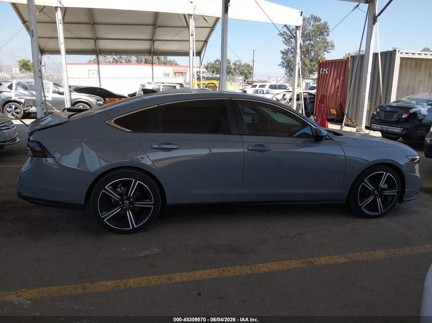 Honda Accord * HYBRID* SPORT* ПАНО* KEYLESS* Camera* ПОДГРЕВ* , снимка 9 - Автомобили и джипове - 55465099